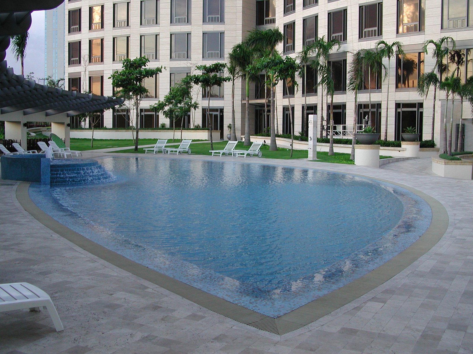 Beautiful Condo for Sale Essensa Fort BGC