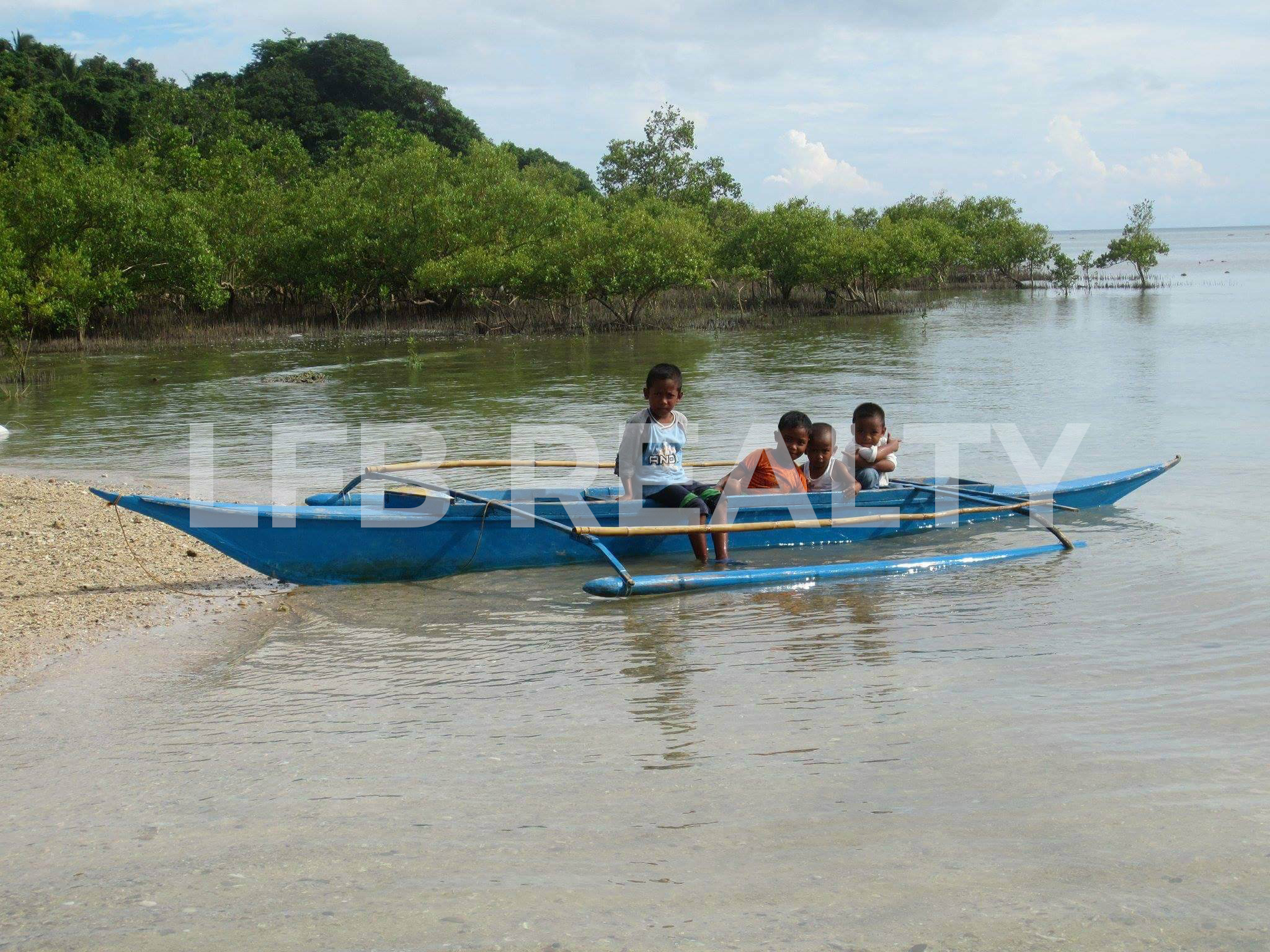 For Sale: Beach Lot in Dapdap Island, Quezon Province in Patnanungan Sur