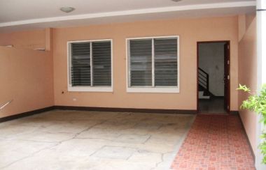 Apartment 3 Bedrooms For Rent In Mabolo Cebu City