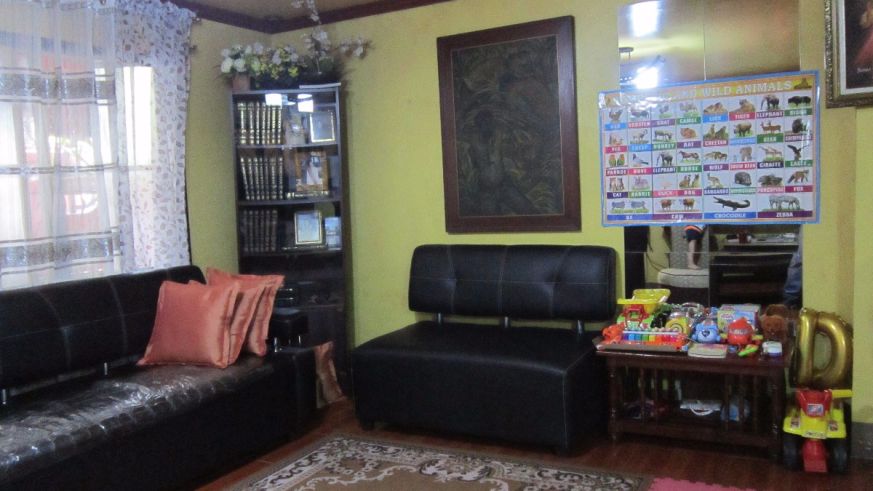 House For Rent in Pasig 4-Bedroom 1-Car Garage
