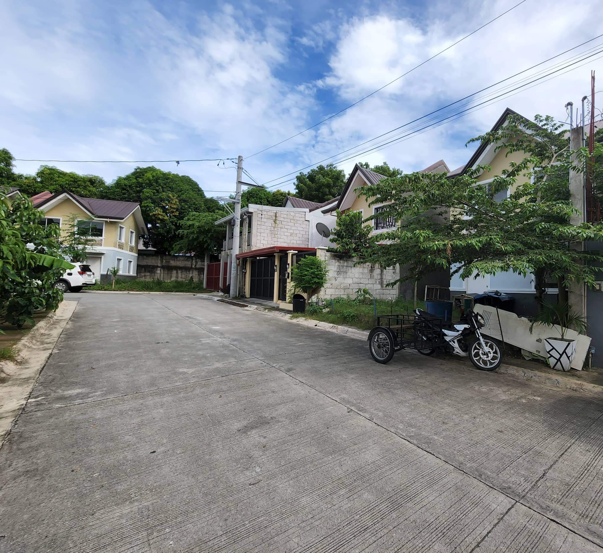 For Sale Pre-Owned - House & Lot in Valle Verde Subdivision Dasmariñas ...